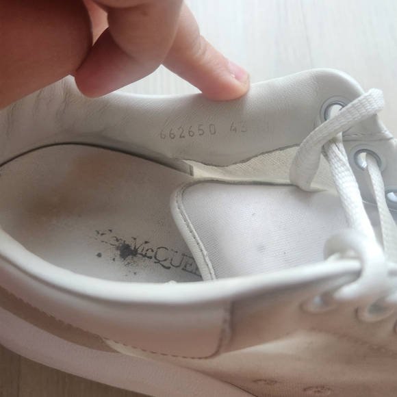 Alexander Mcqueen Mesh Men's Sneaker - Picture 9 of 16